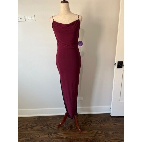Windsor Lace-Up Maxi Formal Bodycon Dress Burgundy Size Large Brand New With Tag - Picture 4 of 13